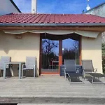 Feriehus Small House With A Garden In The Heart Of Slavkov
