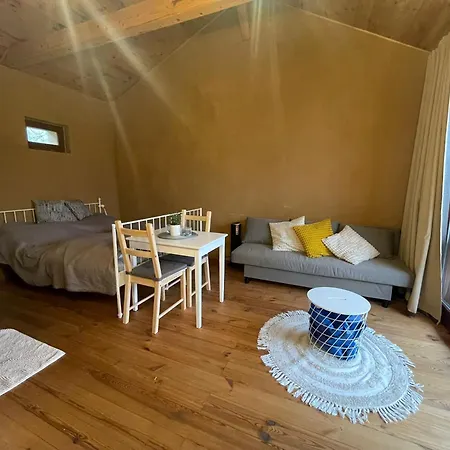 Feriehus Small House With A Garden In The Heart Of Slavkov *